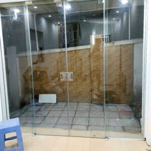 Cửa kính lùa ray nhôm CRN07