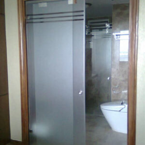 Vách tắm kính cửa trượt lùa
